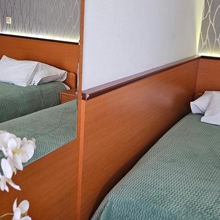 Sobe/Rooms Riva 자다르 외부 사진