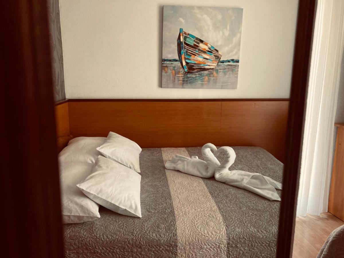 Sobe/Rooms Riva 자다르 외부 사진